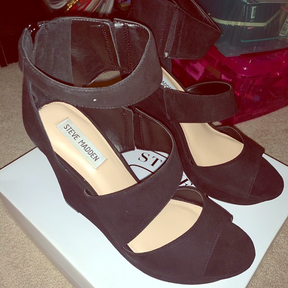 STEVE MADDEN WEDGES BRAND NEW - Picture 1 of 5